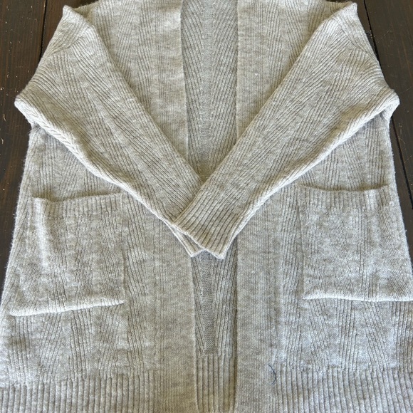 Cupcake beige open front cardigan sweater - Picture 4 of 13